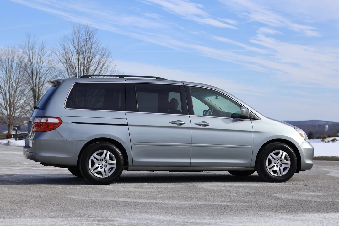 2007 Honda Odyssey - Image 9 of 31