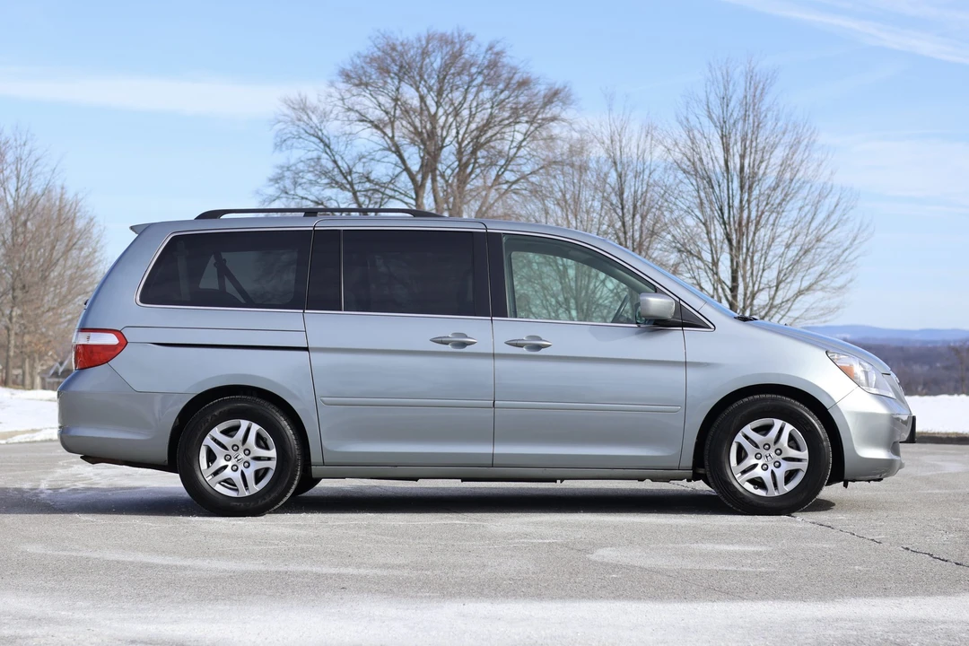 2007 Honda Odyssey - Image 8 of 31