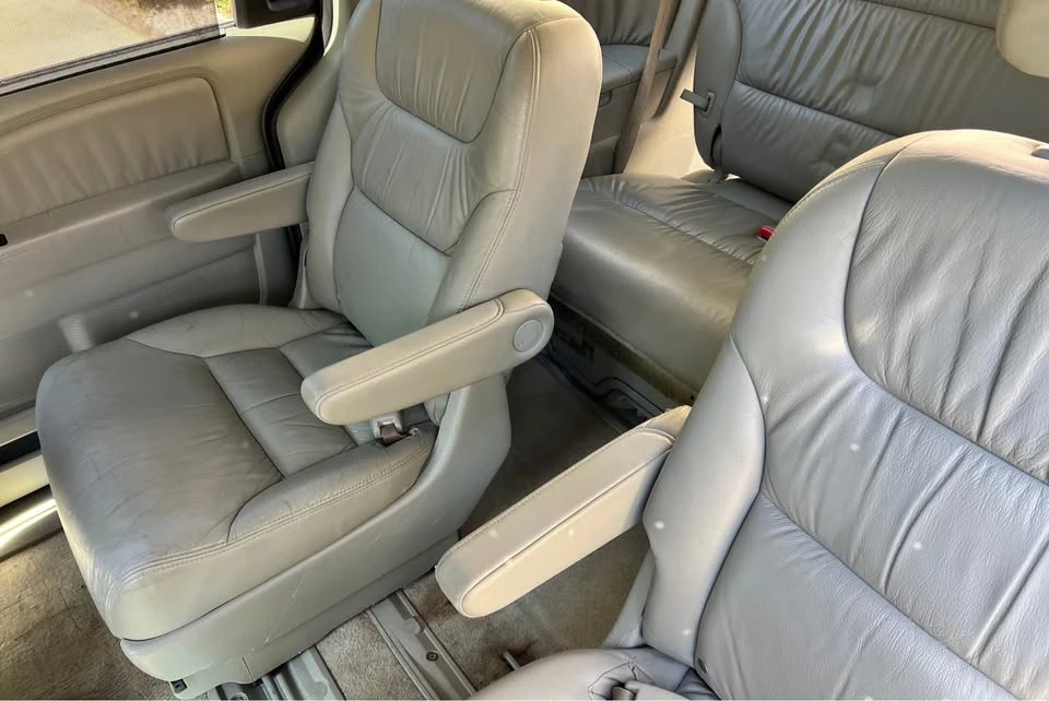 2007 Honda Odyssey - Image 14 of 14
