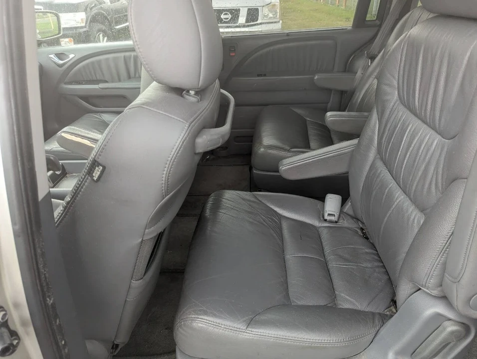2007 Honda Odyssey - Image 18 of 21