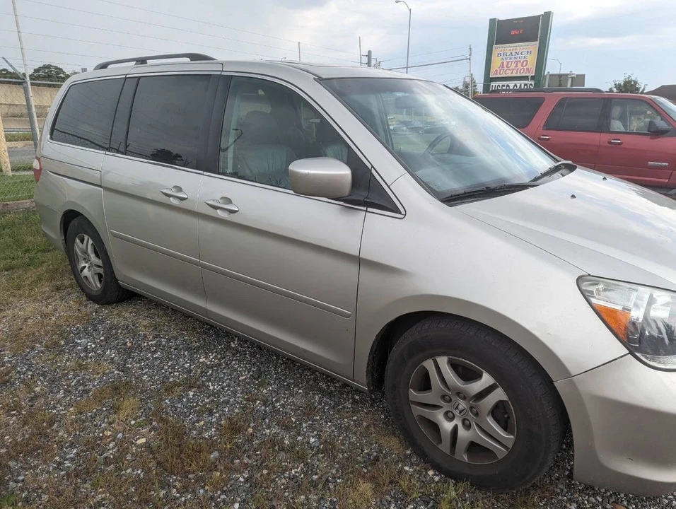 2007 Honda Odyssey - Image 2 of 21