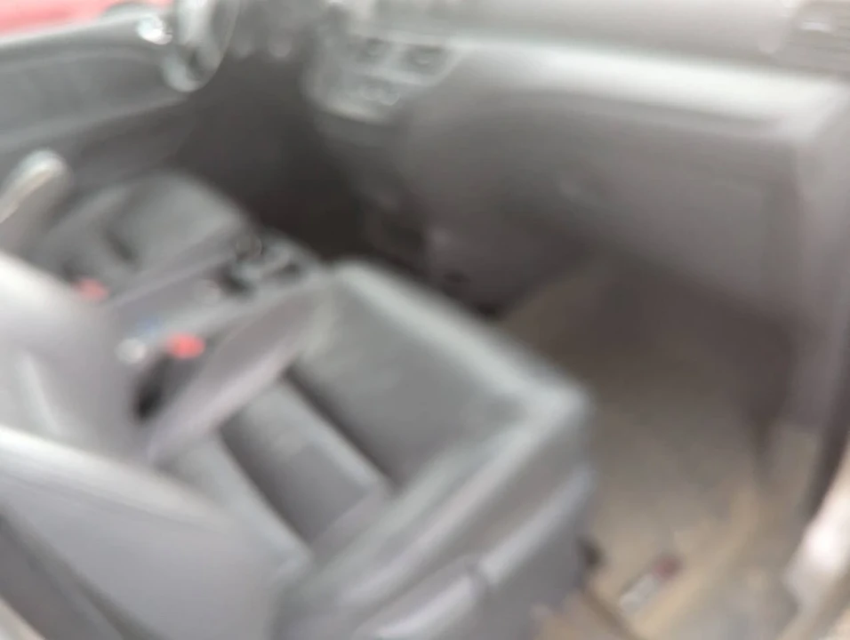 2007 Honda Odyssey - Image 15 of 21