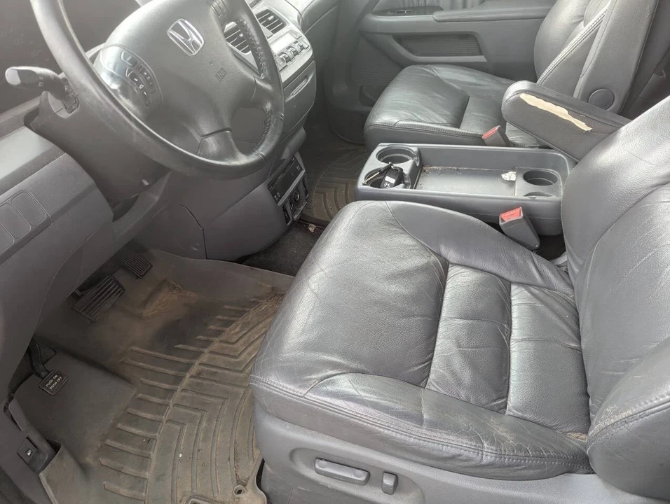 2007 Honda Odyssey - Image 20 of 21