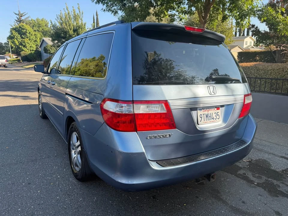 2007 Honda Odyssey - Image 2 of 12