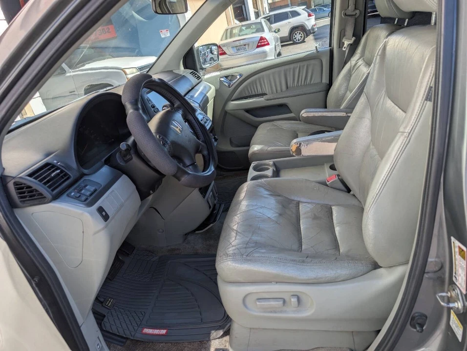 2007 Honda Odyssey - Image 9 of 18