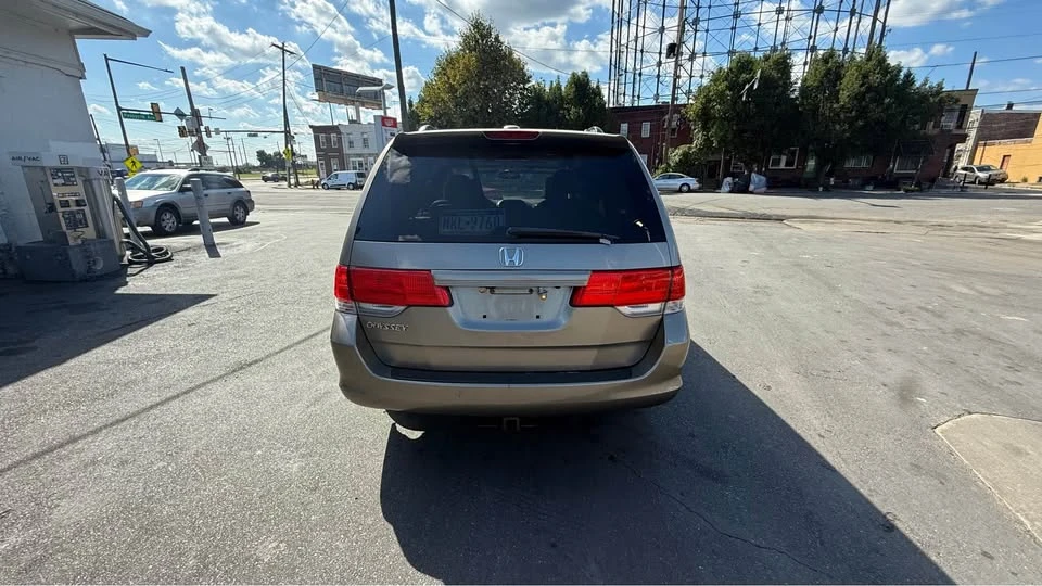 2007 Honda Odyssey - Image 2 of 14