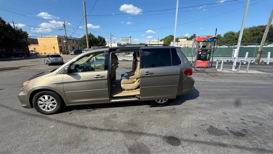2007 Honda Odyssey - Image 9 of 14