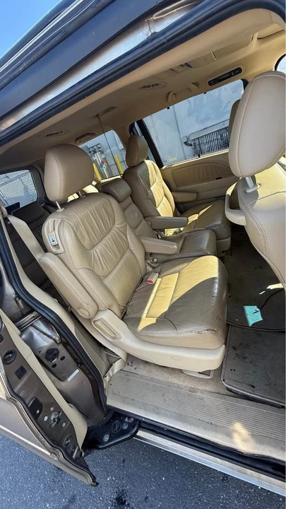 2007 Honda Odyssey - Image 14 of 14
