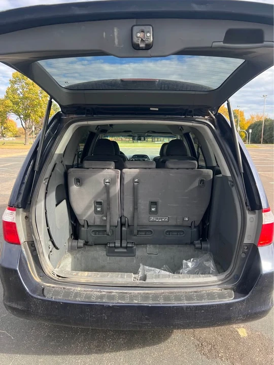 2007 Honda Odyssey - Image 12 of 20