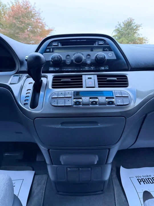 2007 Honda Odyssey - Image 17 of 19