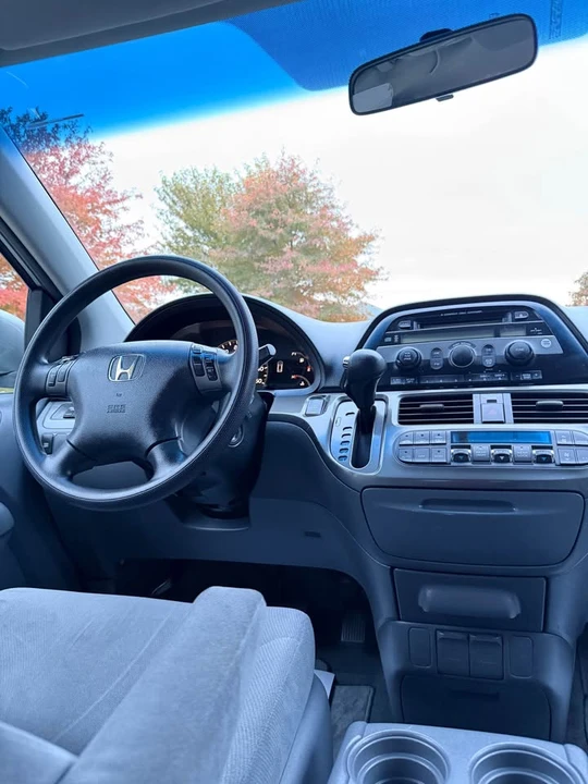 2007 Honda Odyssey - Image 15 of 19