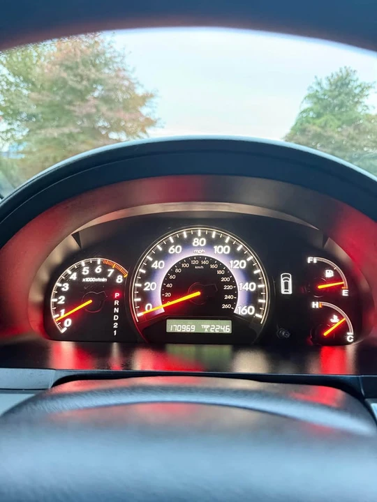 2007 Honda Odyssey - Image 18 of 19