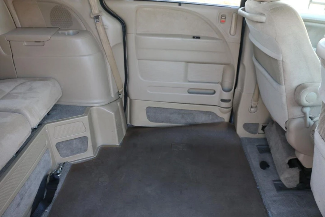 2007 Honda Odyssey - Image 17 of 21