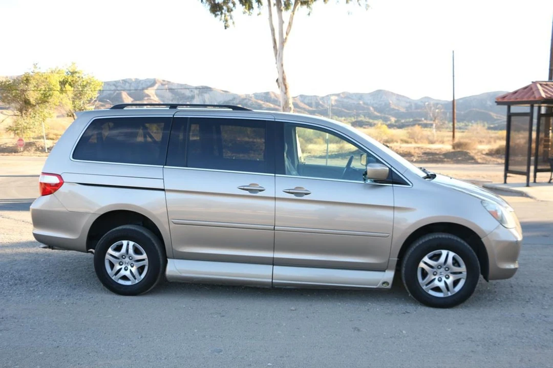 2007 Honda Odyssey - Image 13 of 21