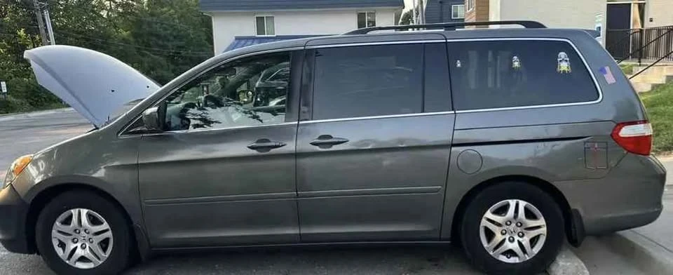 2007 Honda Odyssey - Image 2 of 3