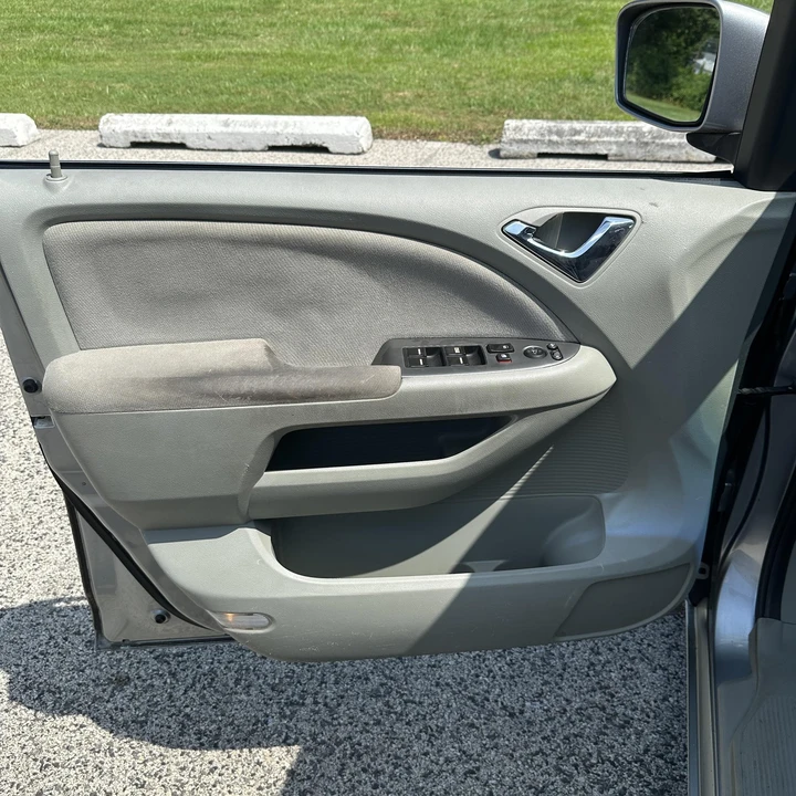 2007 Honda Odyssey - Image 14 of 21