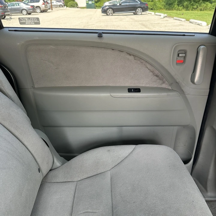 2007 Honda Odyssey - Image 17 of 21