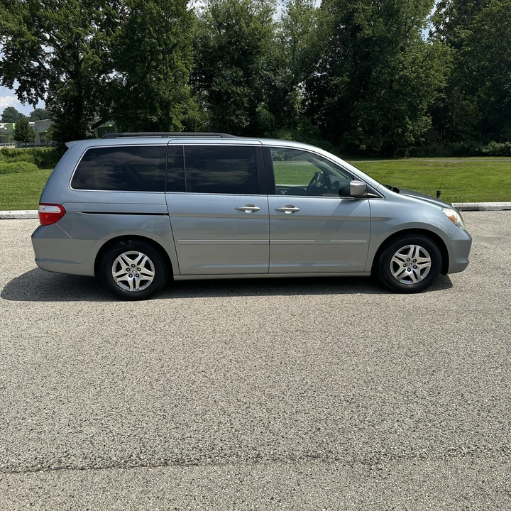 2007 Honda Odyssey - Image 2 of 21