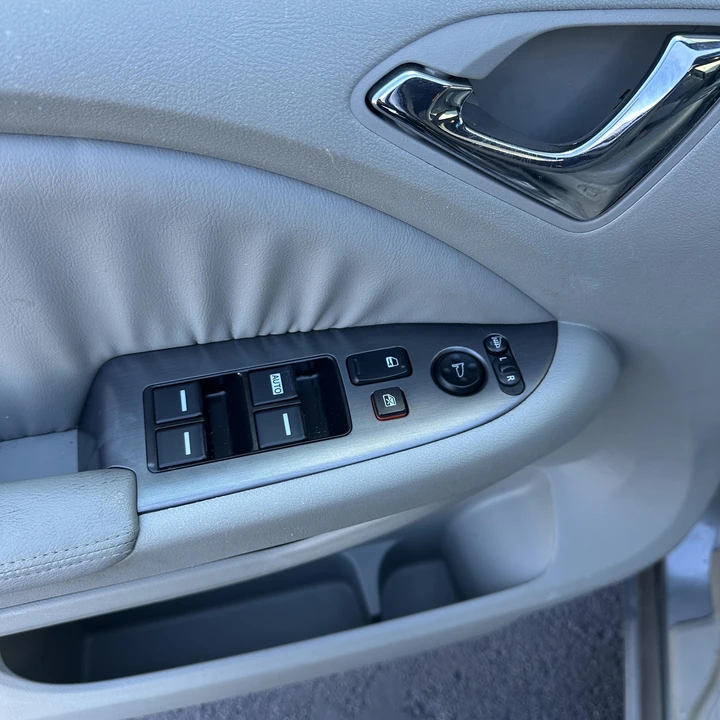 2007 Honda Odyssey - Image 14 of 21