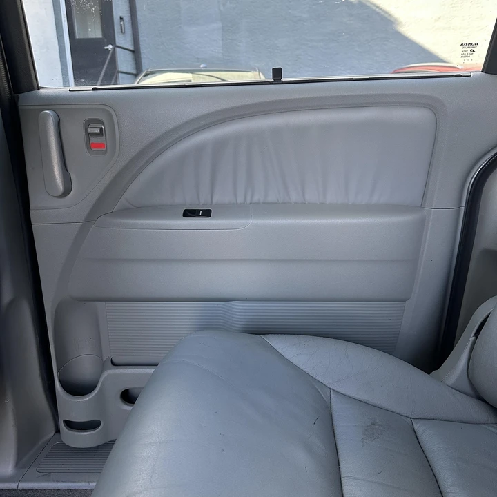 2007 Honda Odyssey - Image 17 of 21