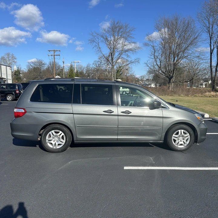 2007 Honda Odyssey - Image 2 of 31