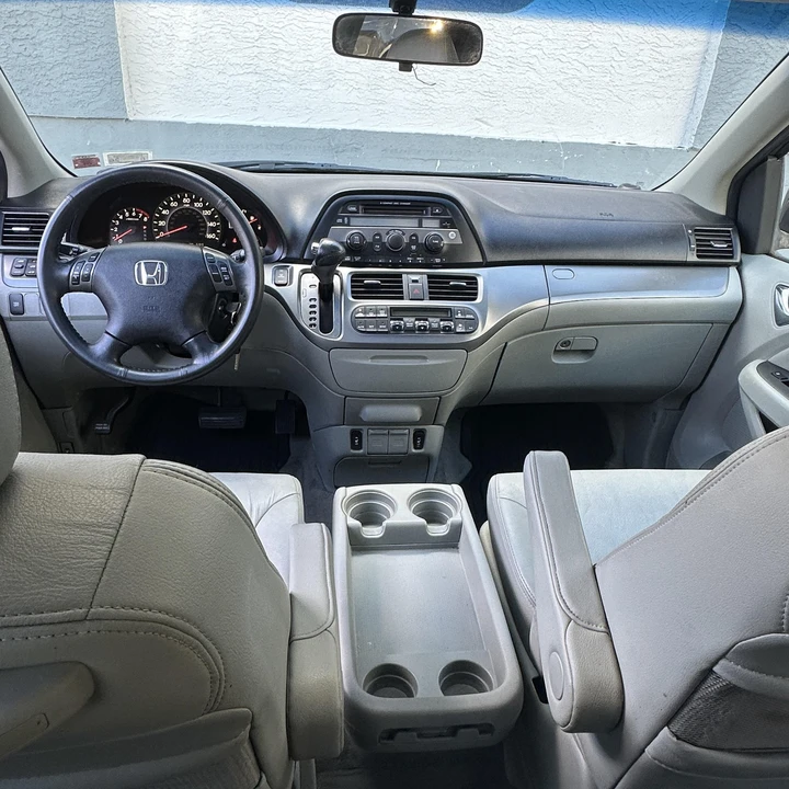 2007 Honda Odyssey - Image 29 of 31