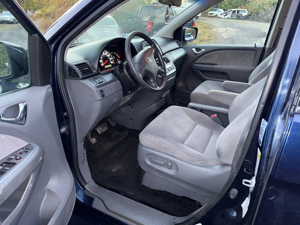 2007 Honda Odyssey - Image 11 of 21