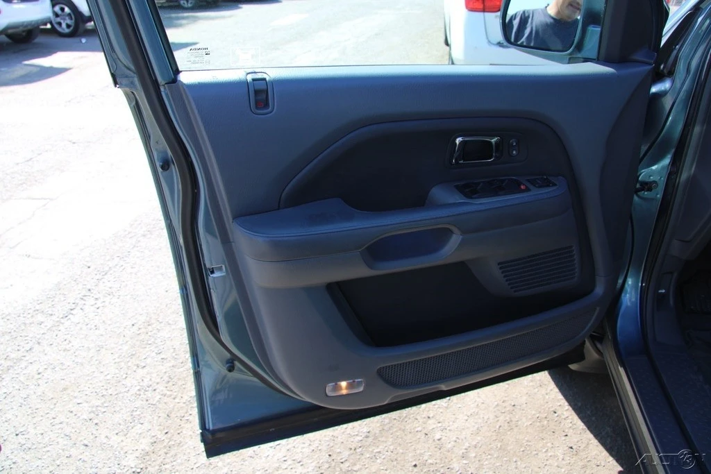2007 Honda Pilot 1st Gen - Image 15 of 21