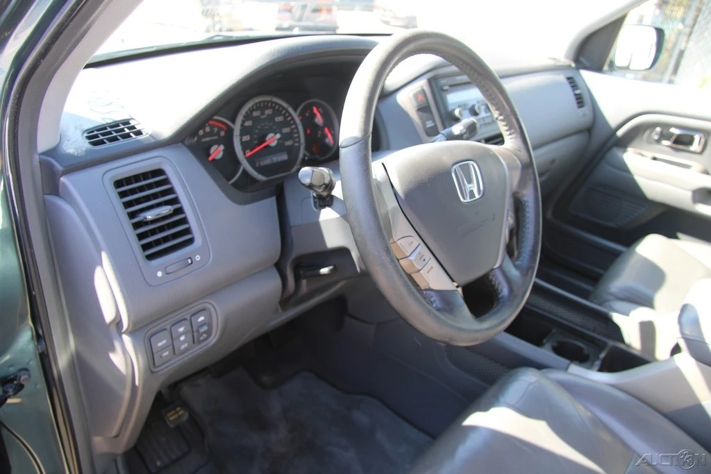2007 Honda Pilot 1st Gen - Image 17 of 21