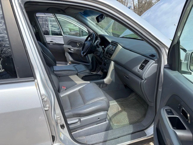 2007 Honda Pilot 1st Gen - Image 7 of 9