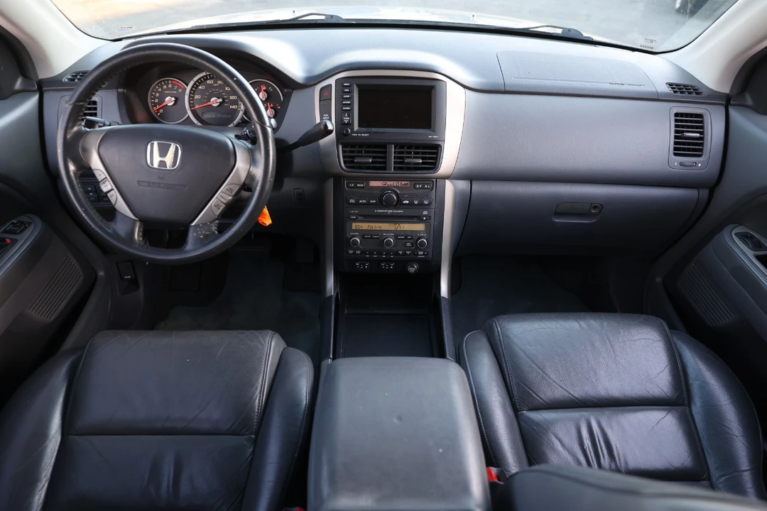 2007 Honda Pilot 1st Gen - Image 2 of 12