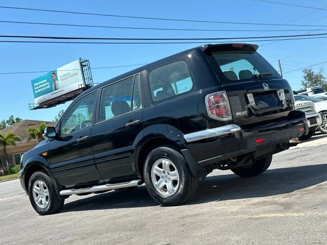 2007 Honda Pilot 1st Gen - Image 2 of 17