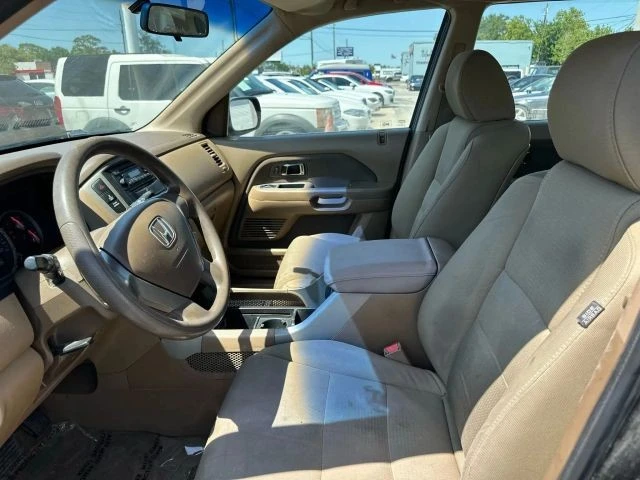 2007 Honda Pilot 1st Gen - Image 15 of 17
