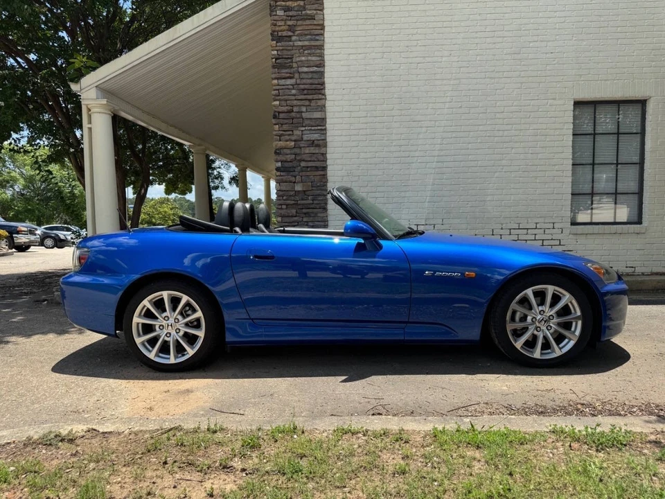 2007 Honda AP2 S2000 - Image 2 of 21