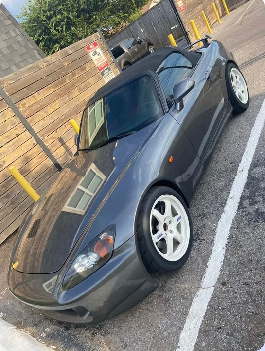 2007 Honda AP2 S2000 - Image 2 of 10