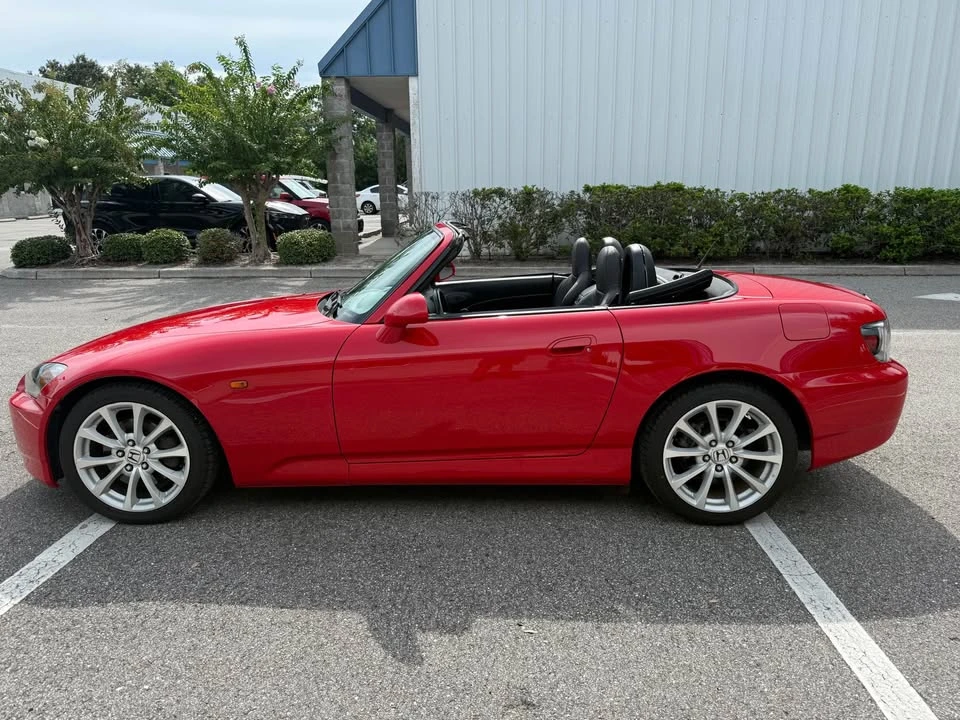 2007 Honda AP2 S2000 - Image 2 of 12