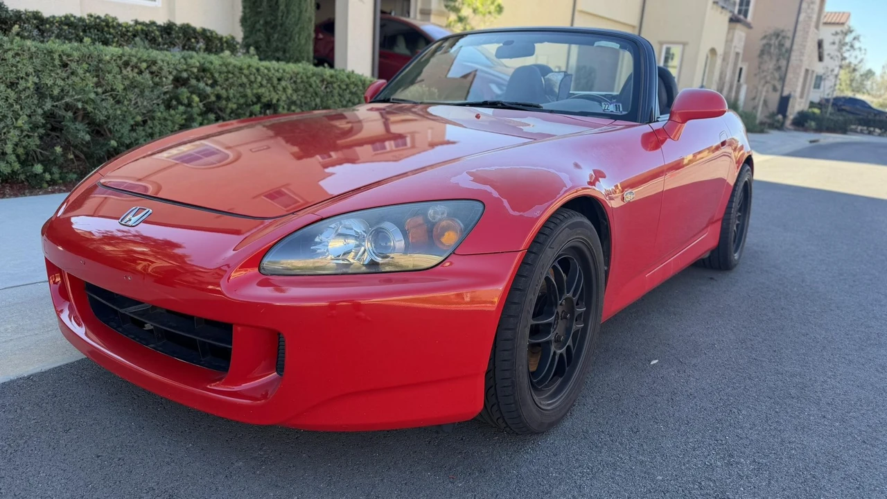 2007 Honda AP2 S2000 - Image 2 of 31