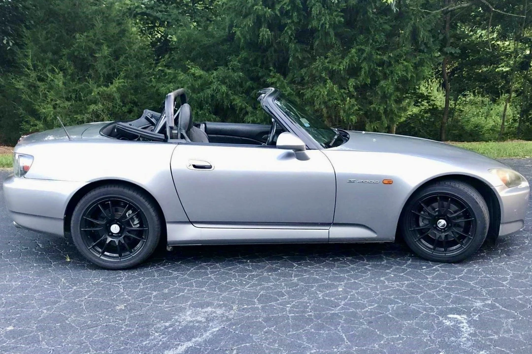 2007 Honda AP2 S2000 - Image 2 of 31