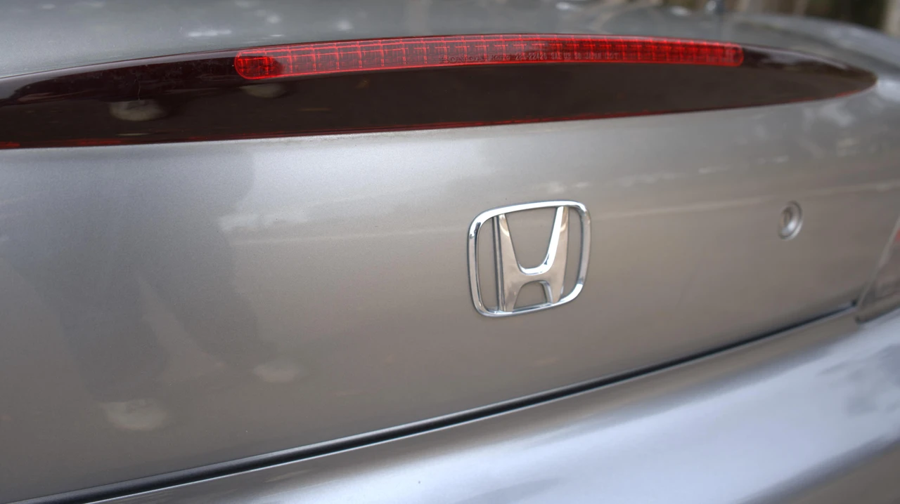 2007 Honda AP2 S2000 - Image 16 of 31