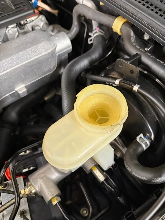 2007 Honda AP2 S2000 - Image 12 of 17