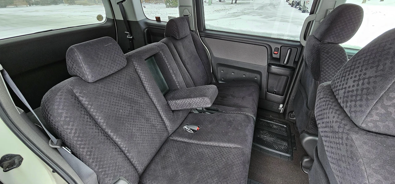 2007 Honda Stepwgn - Image 24 of 31
