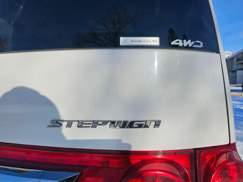 2007 Honda Stepwgn - Image 12 of 31
