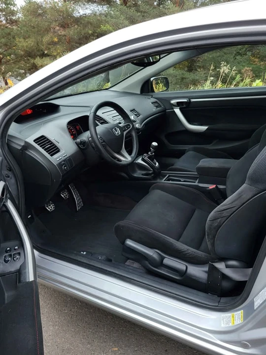 2007 Honda Civic 8th Gen - Image 8 of 10