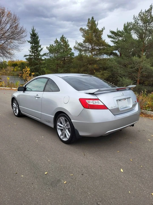 2007 Honda Civic 8th Gen - Image 4 of 10