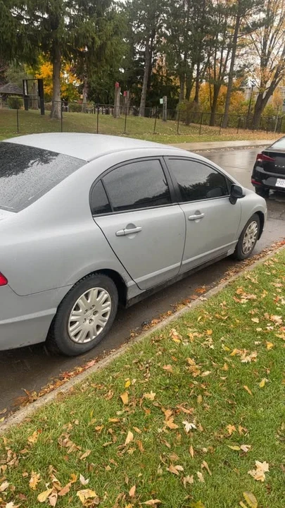 2007 Honda Civic 8th Gen - Image 3 of 4