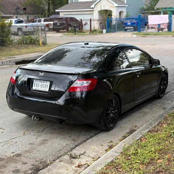 2007 Honda Civic 8th Gen - Image 4 of 11