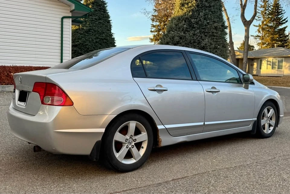 2007 Honda Civic 8th Gen - Image 4 of 7