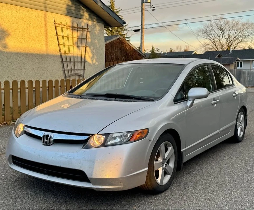 2007 Honda Civic 8th Gen - Image 2 of 7
