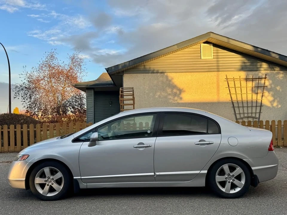 2007 Honda Civic 8th Gen - Image 3 of 7