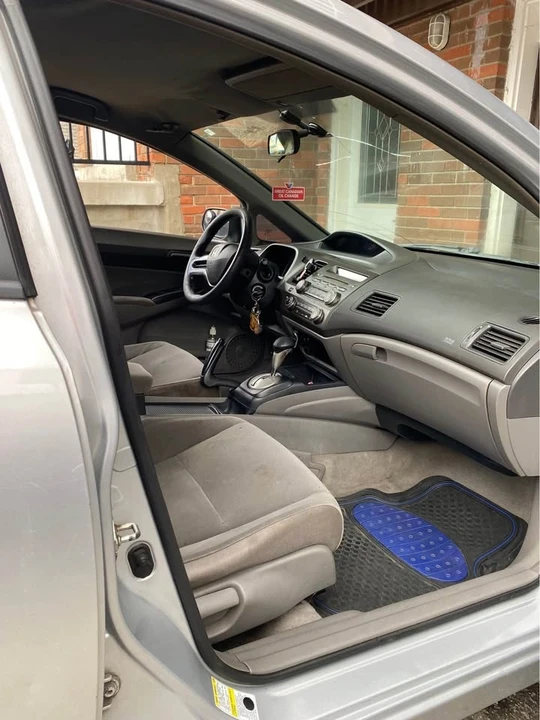 2007 Honda Civic 8th Gen - Image 8 of 12
